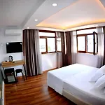 Otel Palmera Old 3*