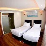 Otel Palmera Old 3*